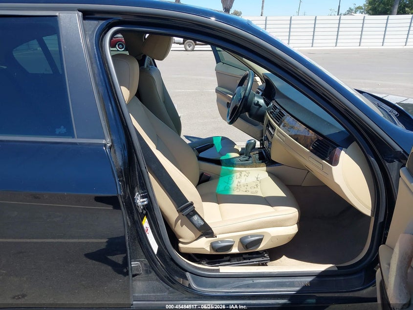2008 BMW 3 series VIN WBAVA37568NL50461 IAAI salvage auction — RIGHT SIDE, Salvage (California), sold $950 on 2026-07-14 (photo 5)