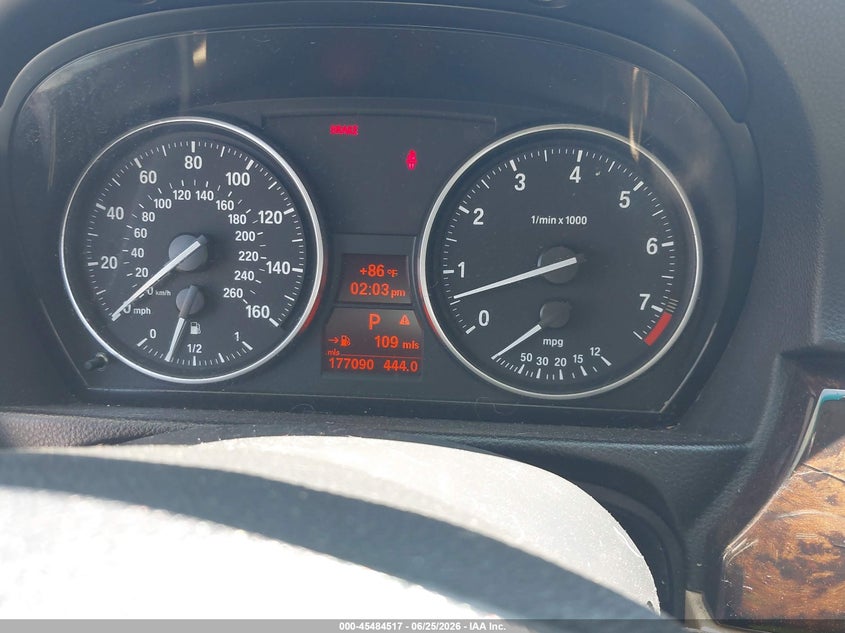 2008 BMW 3 series VIN WBAVA37568NL50461 IAAI salvage auction — RIGHT SIDE, Salvage (California), sold $950 on 2026-07-14 (photo 7)