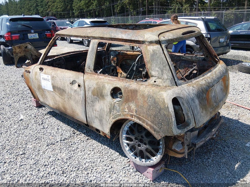 2005 Mini Cooper VIN WMWRE33435TD93152 IAAI salvage auction — TOTAL BURN, Bill Of Sale - Parts Only (Washington), sold $100 on 2026-08-19 (photo 3)