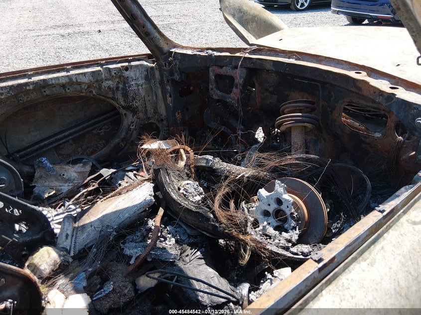 2005 Mini Cooper VIN WMWRE33435TD93152 IAAI salvage auction — TOTAL BURN, Bill Of Sale - Parts Only (Washington), sold $100 on 2026-08-19 (photo 5)