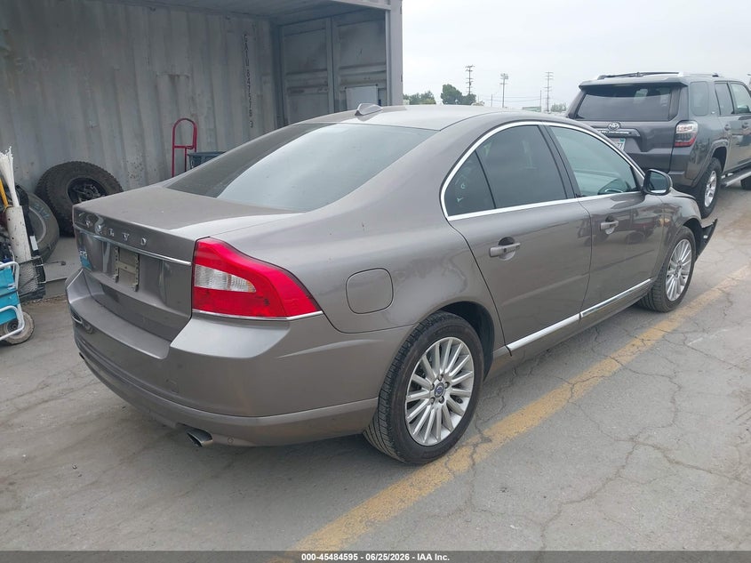 2012 Volvo S80 VIN YV1940AS0C1151277 IAAI salvage auction — FRONT END, Salvage (California), sold $950 on 2026-07-15 (photo 4)