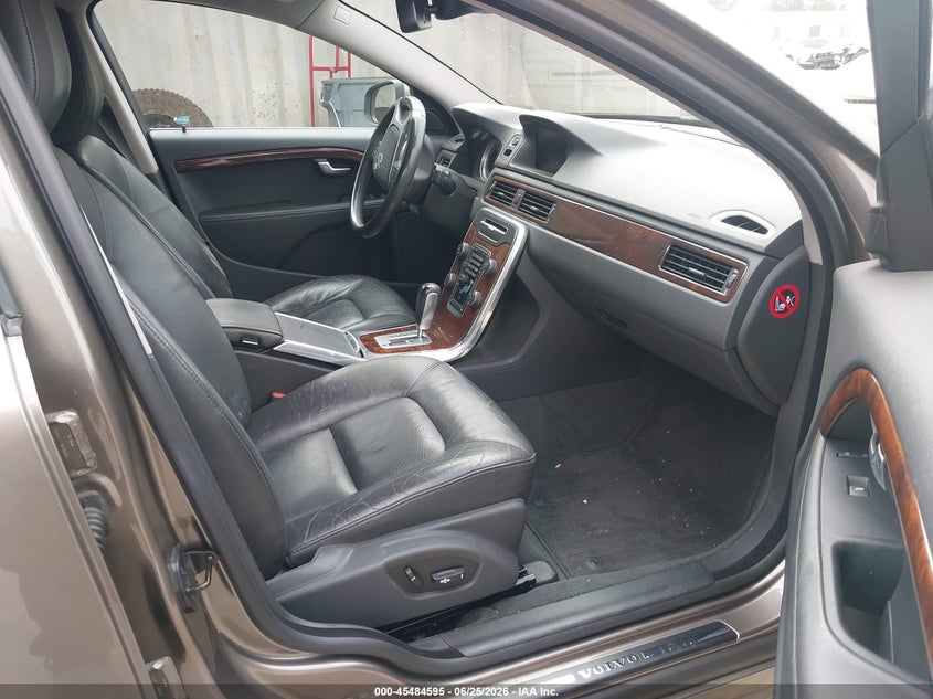 2012 Volvo S80 VIN YV1940AS0C1151277 IAAI salvage auction — FRONT END, Salvage (California), sold $950 on 2026-07-15 (photo 5)