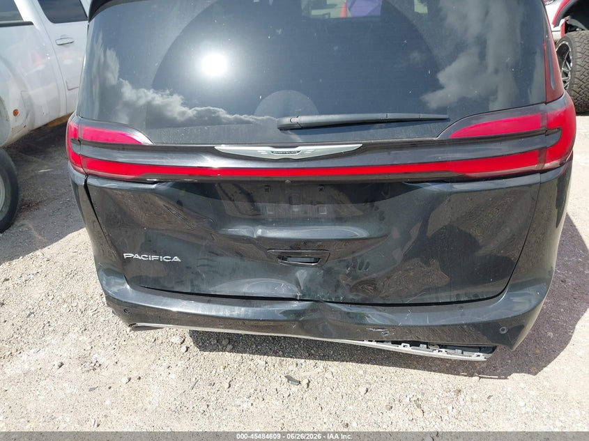 2025 Chrysler Pacifica VIN 2C4RC1BG4SR542628 IAAI salvage auction — REAR END, Enterprise Vehicles Clear Only (South Carolina), sold $14,650 on 2026-07-06 (photo 6)