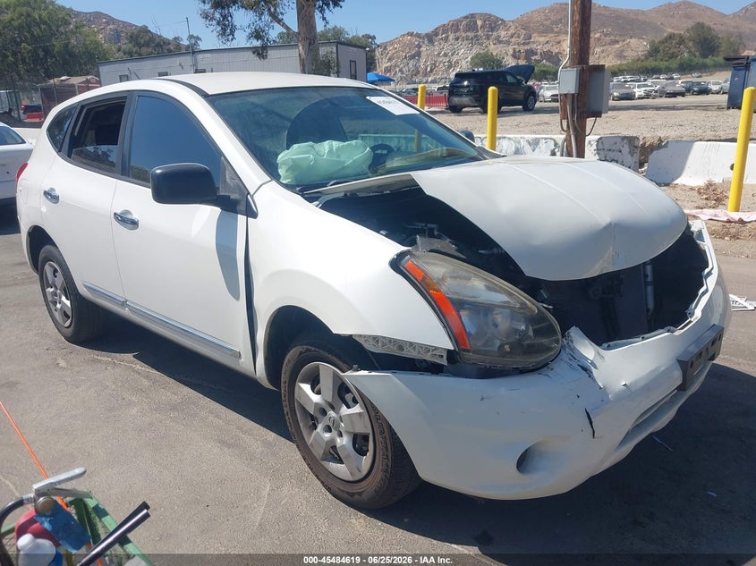 2015 Nissan Rogue VIN JN8AS5MT9FW666848 IAAI salvage auction — FRONT END, Salvage (California), sold $900 on 2026-07-14 (photo 1)