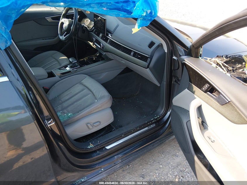 2020 Audi A4 VIN WAUGMAF43LN009251 IAAI salvage auction — SIDE, Rebuildable (Florida), sold $6,200 on 2026-07-28 (photo 5)