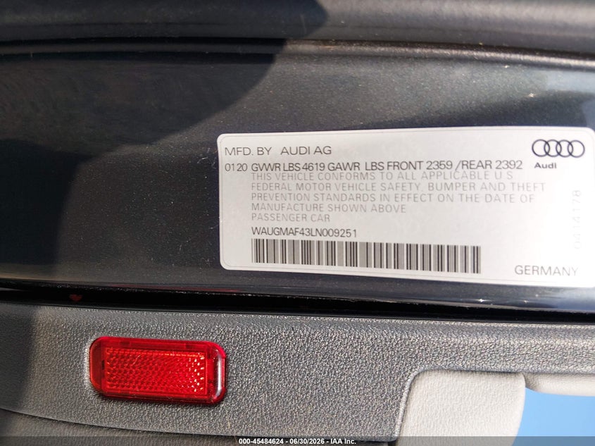 2020 Audi A4 VIN WAUGMAF43LN009251 IAAI salvage auction — SIDE, Rebuildable (Florida), sold $6,200 on 2026-07-28 (photo 9)