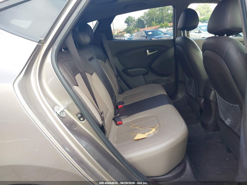 2013 Hyundai Tucson VIN KM8JU3AC8DU565870 IAAI salvage auction — NORMAL WEAR, Clear (Pennsylvania), sold $2,300 on 2026-07-17 (photo 8)