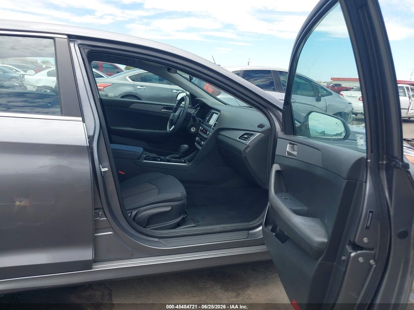 2019 Hyundai Sonata VIN 5NPE24AF4KH813471 IAAI salvage auction — REAR END, Salvage (Arizona), sold $2,750 on 2026-07-05 (photo 5)