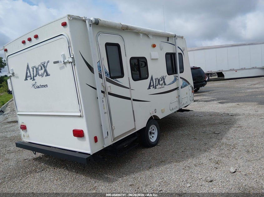 2013 Forest river Coachmen apex VIN 5ZT2CXDC7DA002808 IAAI salvage auction — HAIL, Salvage (Missouri), sold $1,100 on 2026-07-30 (photo 4)