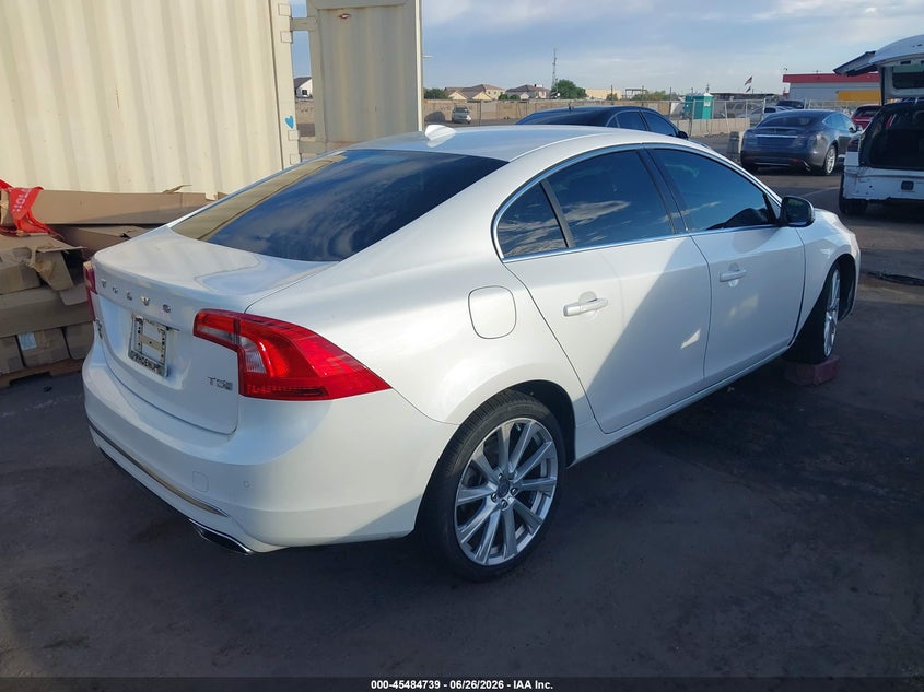 2017 Volvo VIN LYV402HK3HB155921 IAAI salvage auction — RIGHT FRONT, Salvage (Arizona), sold $2,400 on 2026-07-16 (photo 4)