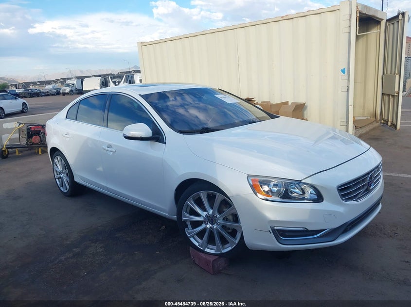2017 Volvo VIN LYV402HK3HB155921 IAAI salvage auction — RIGHT FRONT, Salvage (Arizona), sold $2,400 on 2026-07-16 (photo 6)