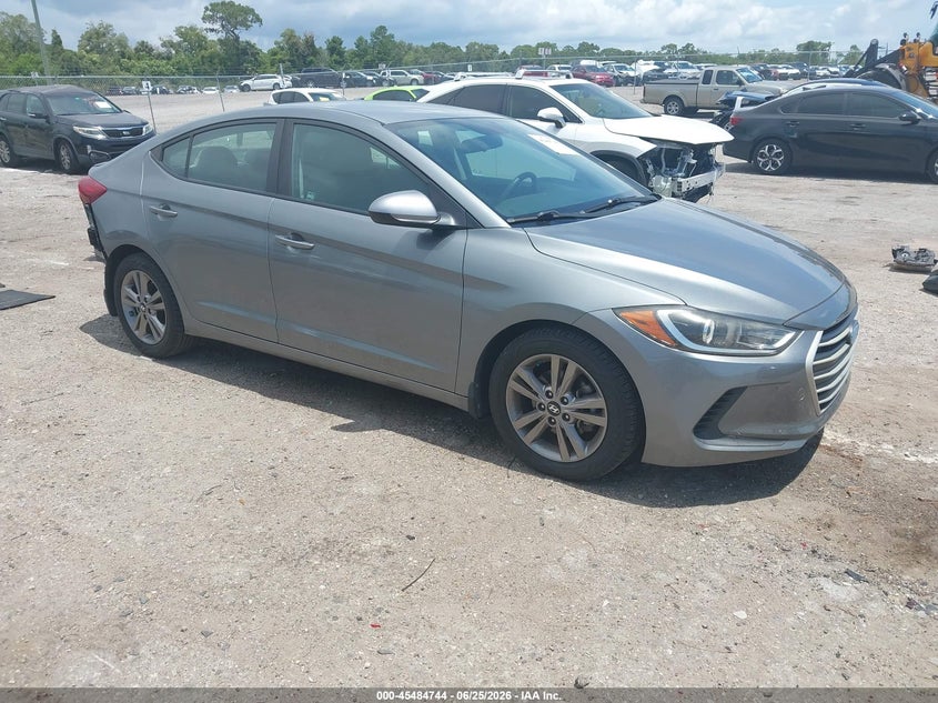 2017 Hyundai Elantra VIN KMHD84LF2HU422577 IAAI salvage auction — REAR END, Rebuildable (Florida), sold $3,975 on 2026-07-16 (photo 1)