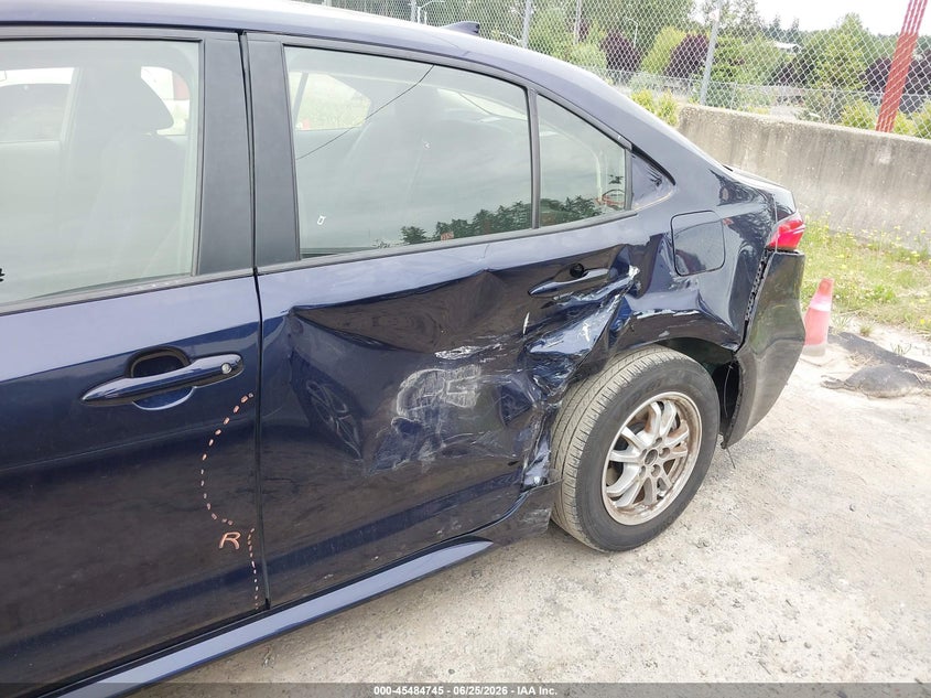 2021 Toyota Corolla VIN JTDEAMDE8MJ029262 IAAI salvage auction — LEFT SIDE, Bill Of Sale (Washington), sold $6,600 on 2026-07-08 (photo 6)