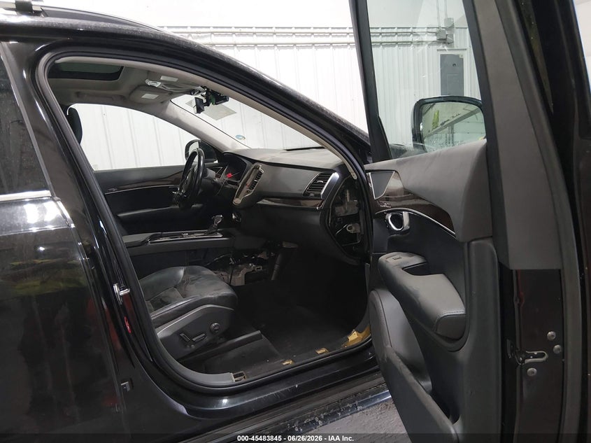 2016 Volvo Xc90 VIN YV4A22PK5G1064716 IAAI salvage auction — LEFT FRONT, Bill Of Sale (Alaska), sold $4,450 on 2026-07-10 (photo 5)