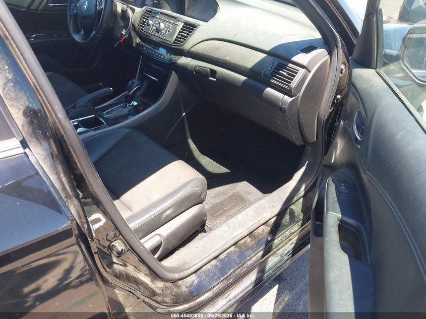 2017 Honda Accord VIN 1HGCR2F56HA308041 IAAI salvage auction — FRONT END, Salvage (California), sold $3,375 on 2026-07-29 (photo 5)