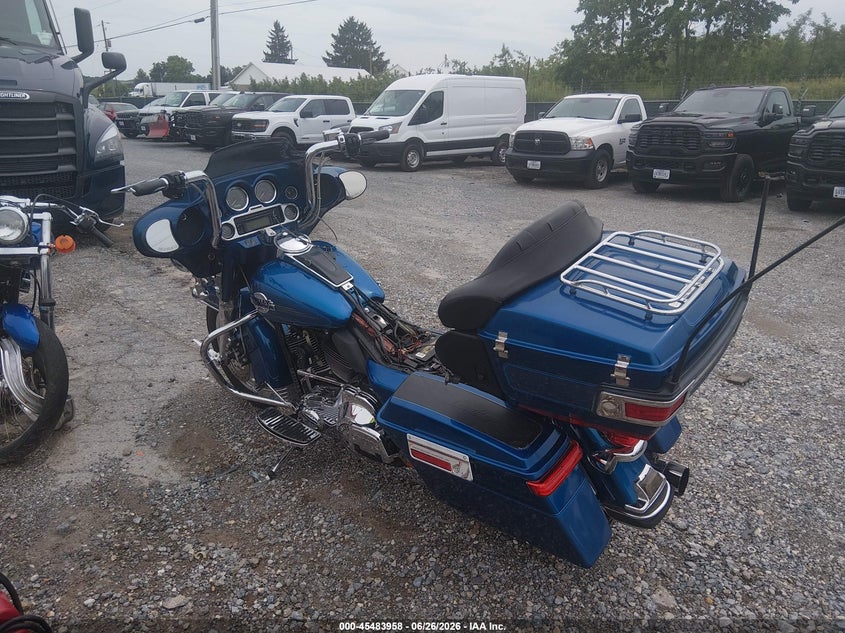 2006 Harley-davidson Flhtcui VIN 1HD1FCW166Y630411 IAAI salvage auction — LEFT FRONT, Salvage (Pennsylvania), sold $1,250 on 2026-07-08 (photo 3)