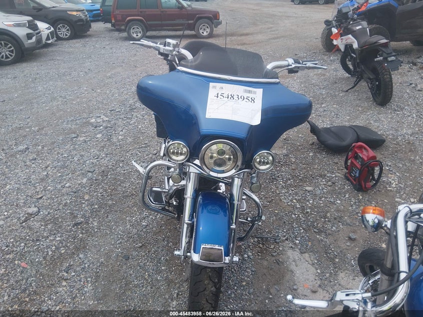 2006 Harley-davidson Flhtcui VIN 1HD1FCW166Y630411 IAAI salvage auction — LEFT FRONT, Salvage (Pennsylvania), sold $1,250 on 2026-07-08 (photo 5)
