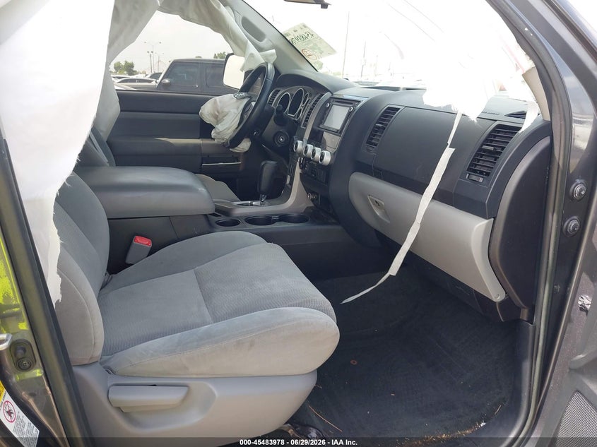 2017 Toyota Sequoia VIN 5TDZY5G16HS068095 IAAI salvage auction — FRONT END, Salvage (Texas), sold $7,575 on 2026-07-15 (photo 5)