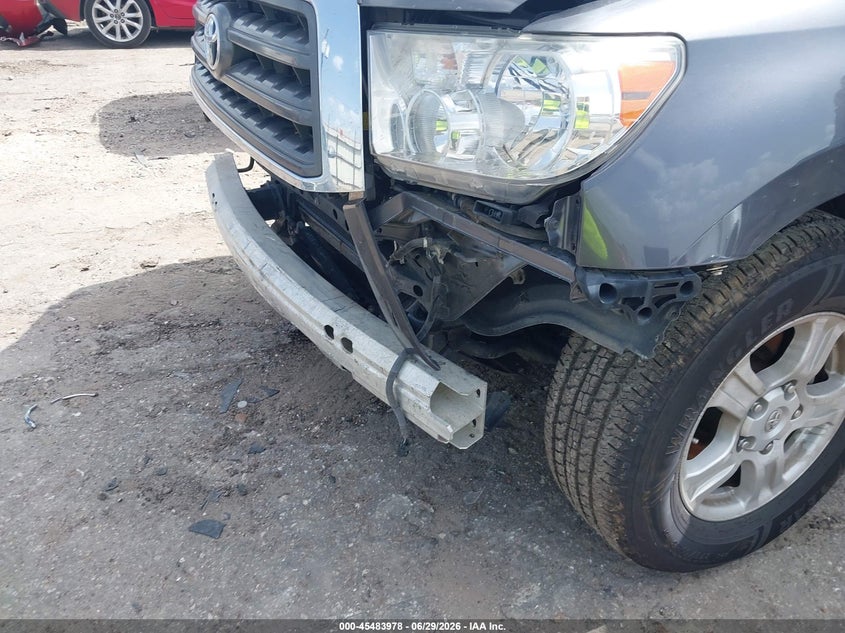2017 Toyota Sequoia VIN 5TDZY5G16HS068095 IAAI salvage auction — FRONT END, Salvage (Texas), sold $7,575 on 2026-07-15 (photo 6)