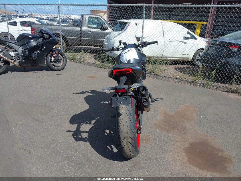 2022 Ducati Monster VIN ZDMMAMDT2NB006313 IAAI salvage auction — LEFT SIDE, Salvage (Hawaii), sold $3,200 on 2026-09-02 (photo 6)
