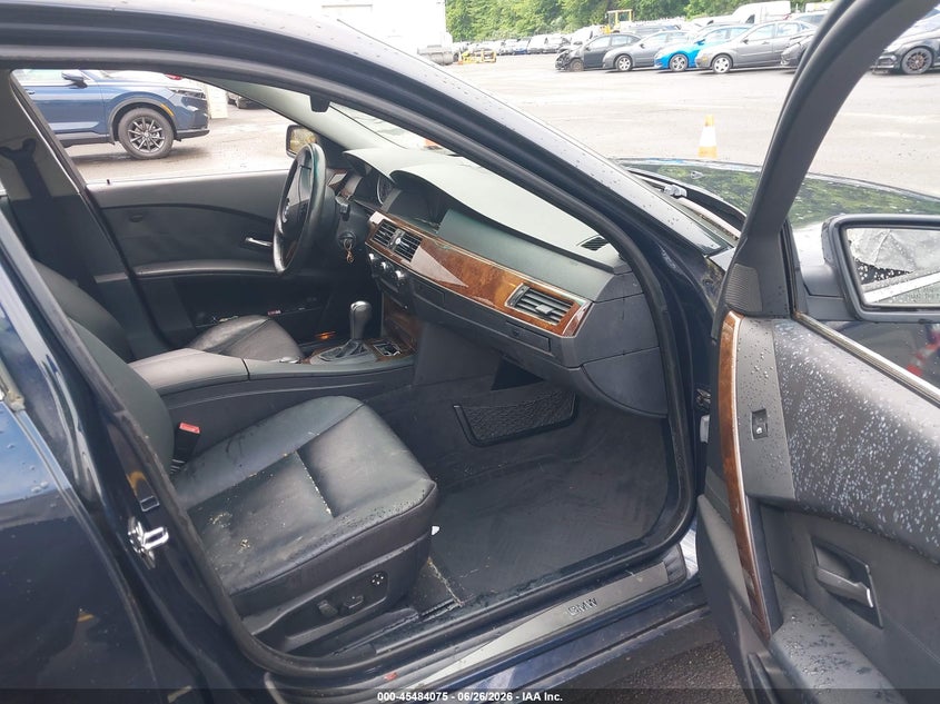 2007 BMW 5er VIN WBANF33547CW70881 IAAI salvage auction — FRONT END, Salvage (Connecticut), sold $350 on 2026-07-23 (photo 5)