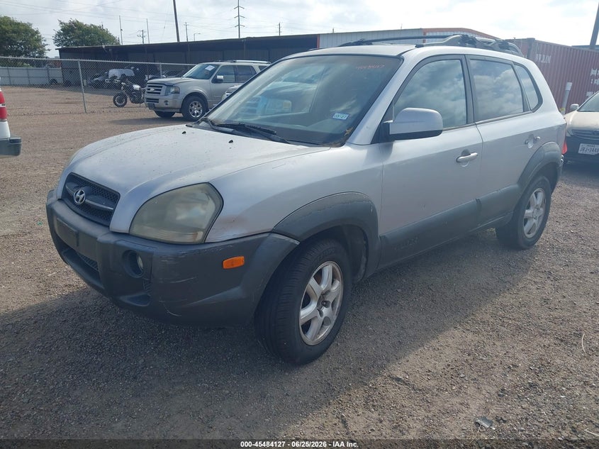 2005 Hyundai Tucson VIN KM8JN12D65U196999 IAAI salvage auction — NORMAL WEAR, Original (Texas), sold $375 on 2026-07-29 (photo 2)