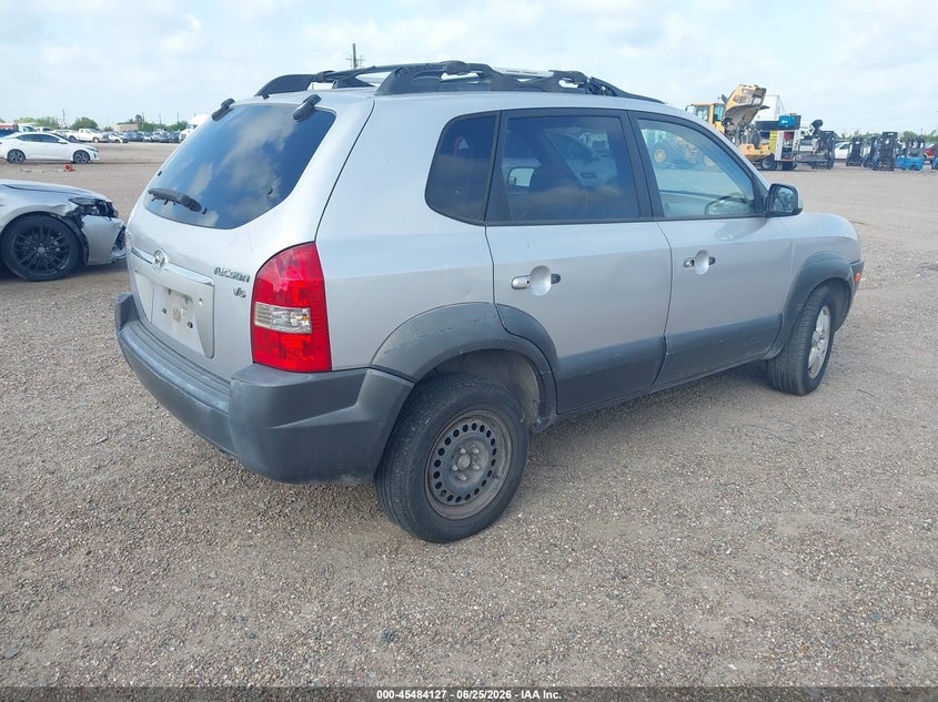 2005 Hyundai Tucson VIN KM8JN12D65U196999 IAAI salvage auction — NORMAL WEAR, Original (Texas), sold $375 on 2026-07-29 (photo 4)