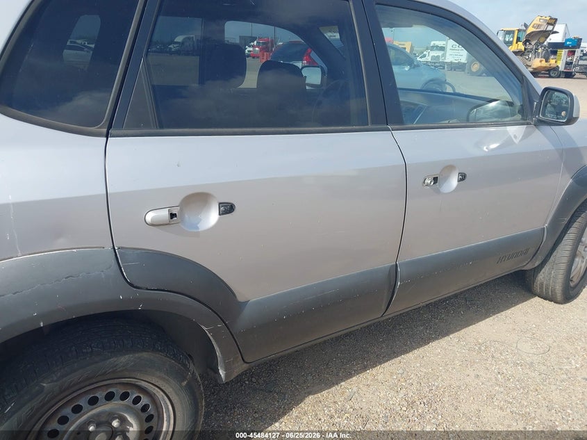 2005 Hyundai Tucson VIN KM8JN12D65U196999 IAAI salvage auction — NORMAL WEAR, Original (Texas), sold $375 on 2026-07-29 (photo 6)