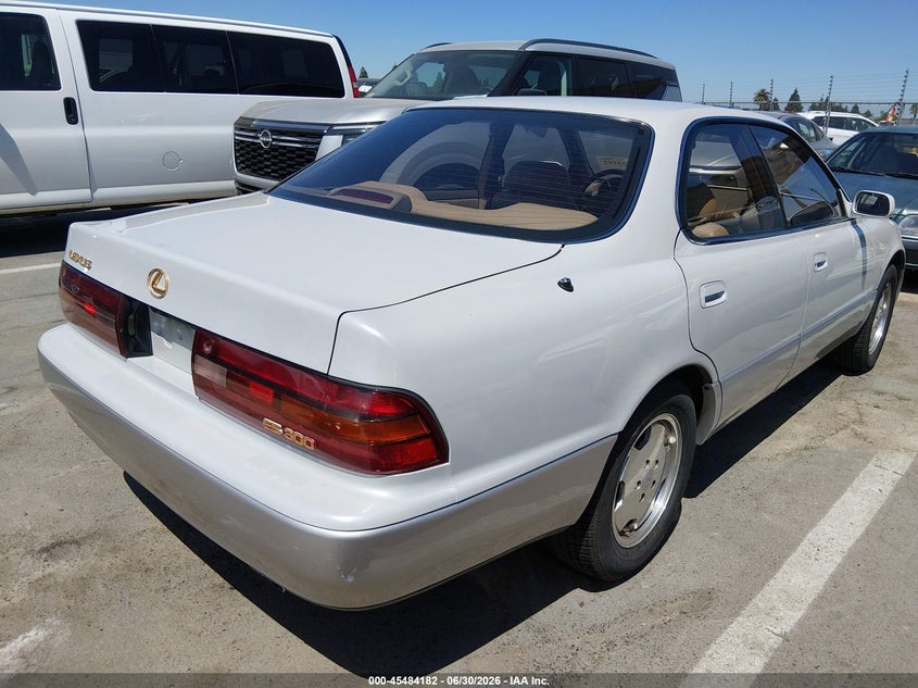 1994 Lexus Es 300 VIN JT8GK13T9R0057121 IAAI salvage auction — NORMAL WEAR, Clear - Dealer Only (California), sold $2,150 on 2026-07-07 (photo 4)