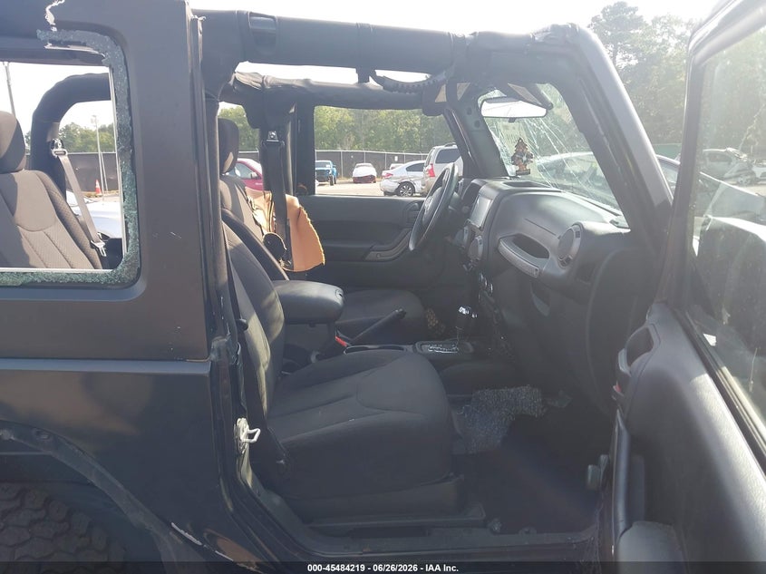 2018 Jeep Wrangler / VIN 1C4GJWAGXJL924066 IAAI salvage auction — ROLLOVER, Salvage (South Carolina), sold $1,700 on 2026-07-24 (photo 5)