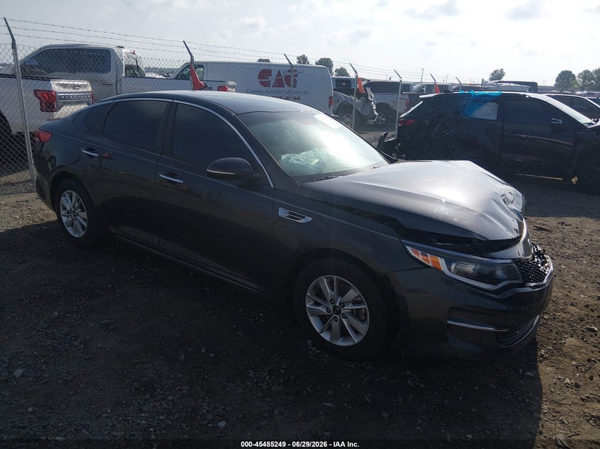 2017 Kia Optima VIN 5XXGT4L39HG149312 IAAI salvage auction — FRONT & REAR, Salvage Title, sold $600 on 2026-09-26 (photo 1)