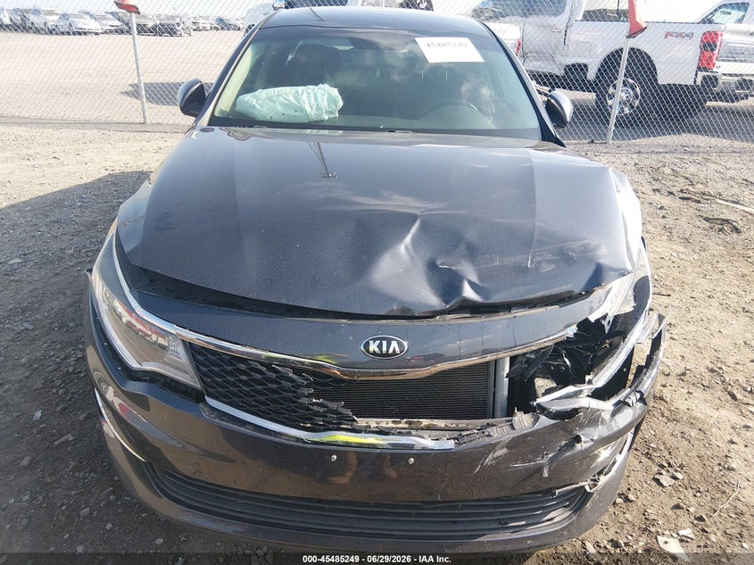 2017 Kia Optima VIN 5XXGT4L39HG149312 IAAI salvage auction — FRONT & REAR, Salvage Title, sold $600 on 2026-09-26 (photo 6)