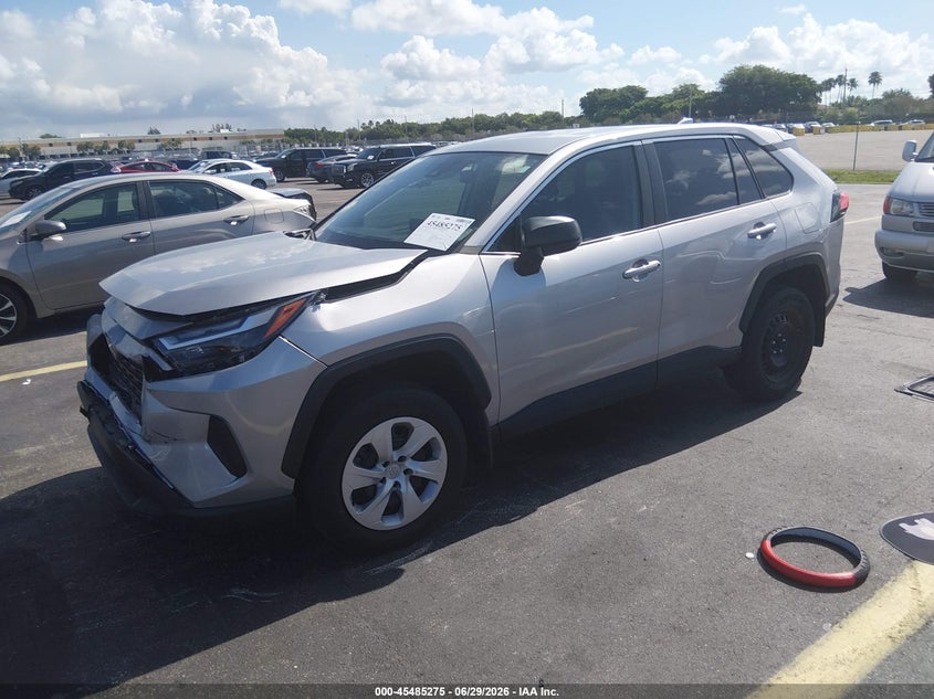 2024 Toyota Rav 4 VIN 2T3H1RFV0RC280584 IAAI salvage auction — FRONT END, Rebuildable (Florida), sold $8,700 on 2026-07-31 (photo 2)