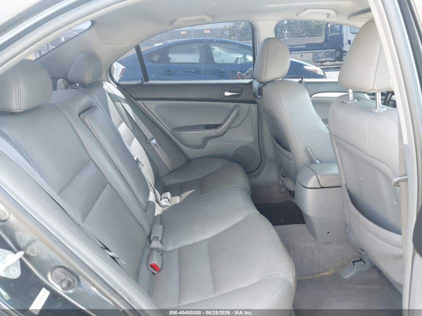 2004 Acura Tsx VIN JH4CL96924C033292 IAAI salvage auction — NORMAL WEAR, Clear - Dealer Only (California), sold $550 on 2026-07-29 (photo 8)