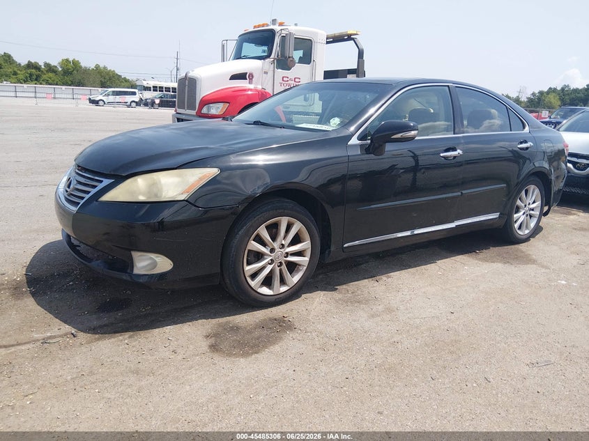 2011 Lexus ES VIN JTHBK1EG3B2421005 IAAI salvage auction — NORMAL WEAR, Clear (Louisiana), sold $1,050 on 2026-07-29 (photo 2)