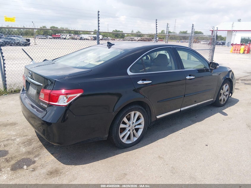 2011 Lexus ES VIN JTHBK1EG3B2421005 IAAI salvage auction — NORMAL WEAR, Clear (Louisiana), sold $1,050 on 2026-07-29 (photo 4)