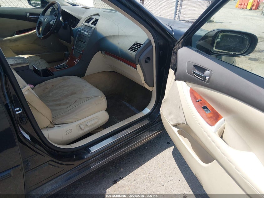 2011 Lexus ES VIN JTHBK1EG3B2421005 IAAI salvage auction — NORMAL WEAR, Clear (Louisiana), sold $1,050 on 2026-07-29 (photo 5)