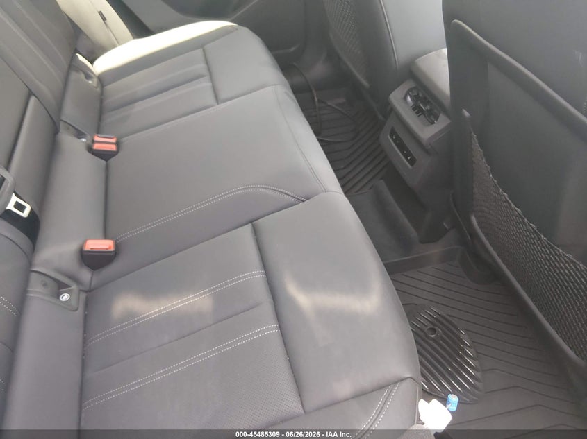 2025 Audi Q6 VIN WA124BGF1SA044731 IAAI salvage auction — SIDE, Salvage Title, sold $25,000 on 2026-08-21 (photo 8)