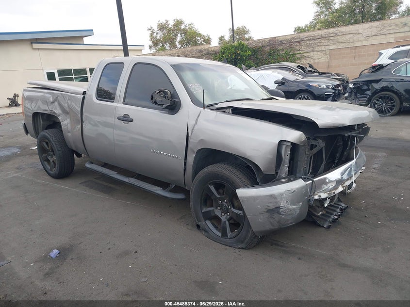2008 Chevrolet Silverado 1500 VIN 2GCEC19C681315532 IAAI salvage auction — LEFT & RIGHT, Salvage Certificate (California), sold $750 on 2026-07-22 (photo 1)