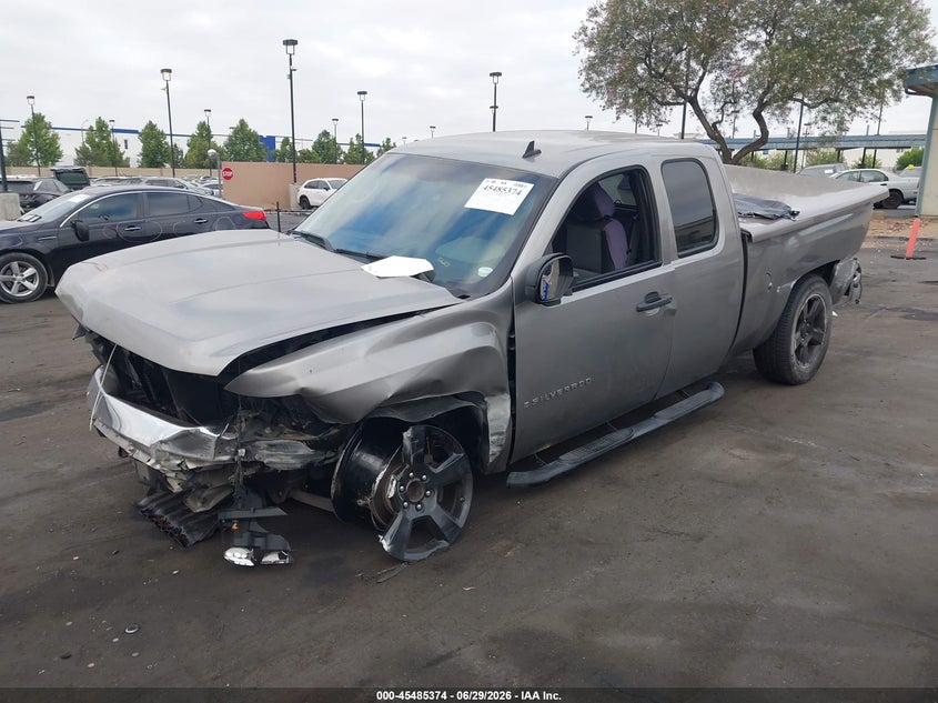 2008 Chevrolet Silverado 1500 VIN 2GCEC19C681315532 IAAI salvage auction — LEFT & RIGHT, Salvage Certificate (California), sold $750 on 2026-07-22 (photo 2)