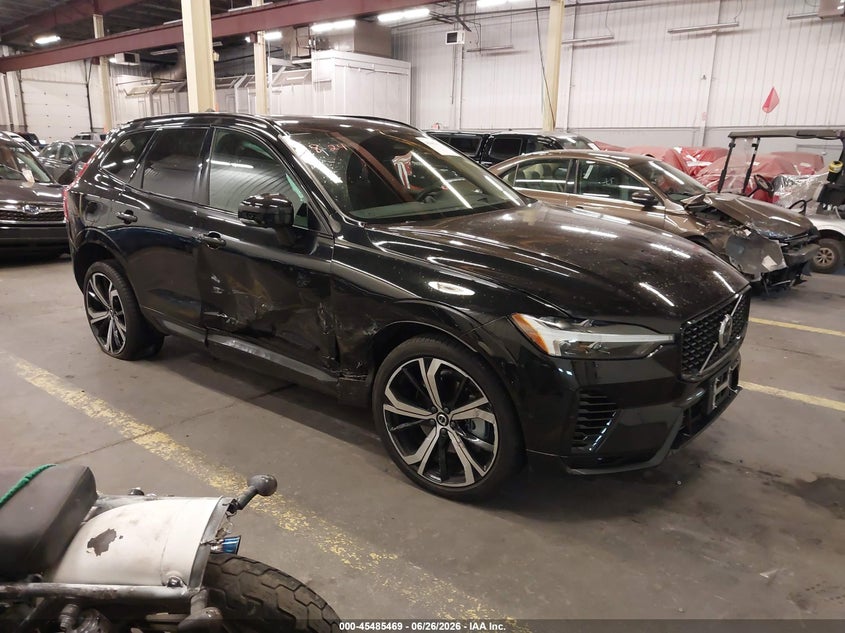 2024 Volvo XC60 Recharge VIN YV4H60DM7R1842045 — IAAI salvage auction photo