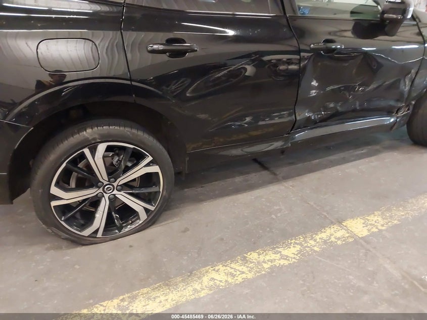 2024 Volvo Xc60 VIN YV4H60DM7R1842045 IAAI salvage auction — RIGHT FRONT, Salvage Title, sold $26,450 on 2026-09-14 (photo 6)