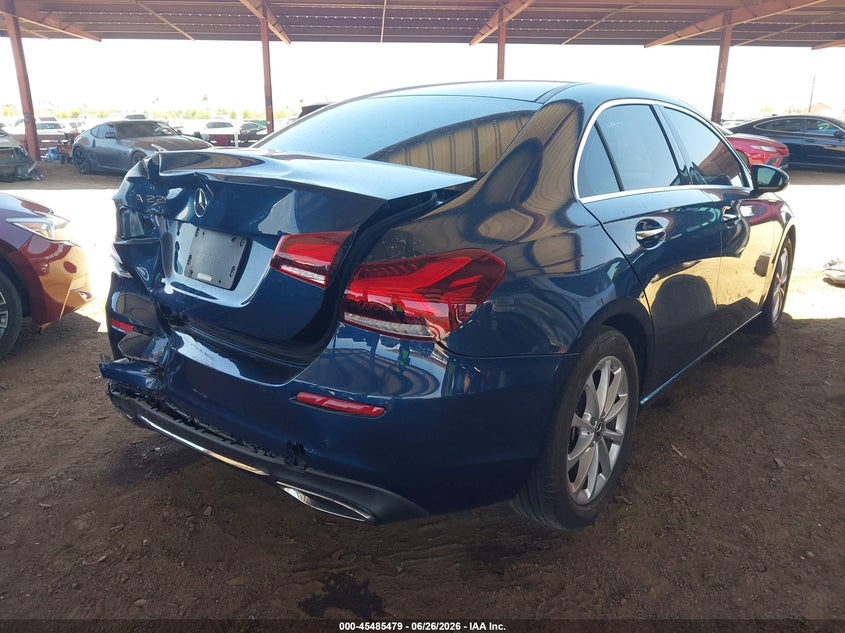 2019 Mercedes-benz A-klasse VIN WDD3G4EB5KW020891 IAAI salvage auction — REAR END, Salvage Title, sold $6,250 on 2026-08-11 (photo 4)
