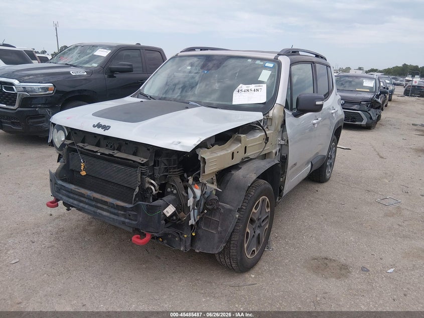 2015 Jeep Renegade VIN ZACCJBCT9FPC33812 IAAI salvage auction — FRONT END, Salvage (Texas), sold $1,850 on 2026-08-07 (photo 2)