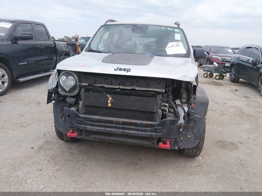 2015 Jeep Renegade VIN ZACCJBCT9FPC33812 IAAI salvage auction — FRONT END, Salvage (Texas), sold $1,850 on 2026-08-07 (photo 6)