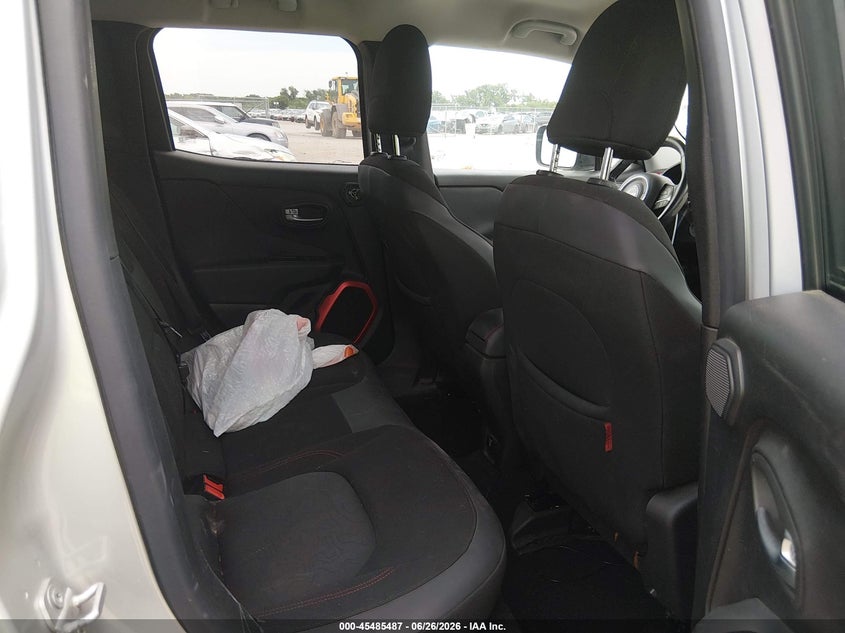 2015 Jeep Renegade VIN ZACCJBCT9FPC33812 IAAI salvage auction — FRONT END, Salvage (Texas), sold $1,850 on 2026-08-07 (photo 8)