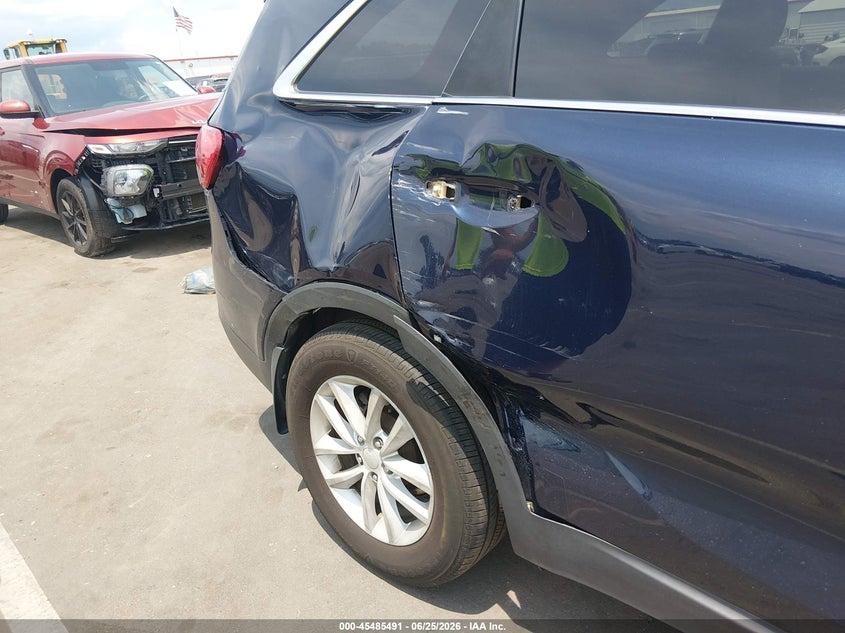 2017 Kia Sorento VIN 5XYPGDA39HG199128 IAAI salvage auction — RIGHT REAR, Salvage (North Carolina), sold $1,800 on 2026-07-29 (photo 6)