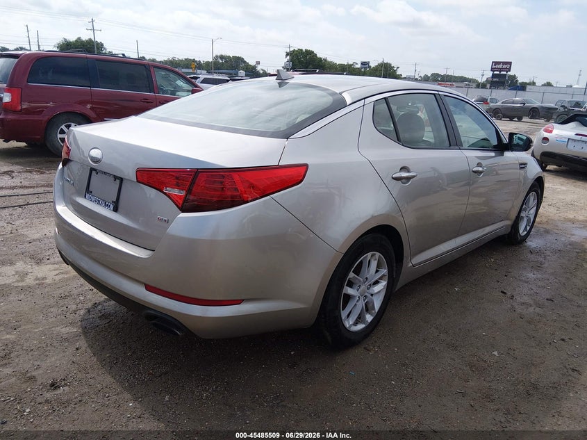 2013 Kia Optima VIN KNAGM4A7XD5385269 IAAI salvage auction — HAIL, Salvage (Kansas), sold $2,250 on 2026-07-31 (photo 4)