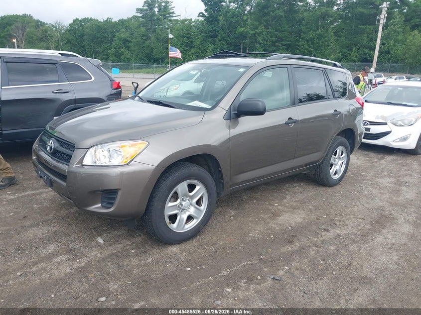 2009 Toyota Rav4 VIN JTMBF33V695010998 IAAI salvage auction — REAR END, Clear (Massachusetts), sold $2,800 on 2026-07-17 (photo 2)