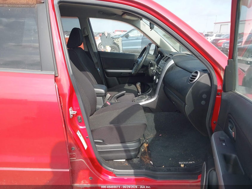 2012 Suzuki Grand vitara VIN JS3TE0D22C4100450 IAAI salvage auction — NORMAL WEAR, Clear (Kansas), sold $375 on 2026-07-24 (photo 5)
